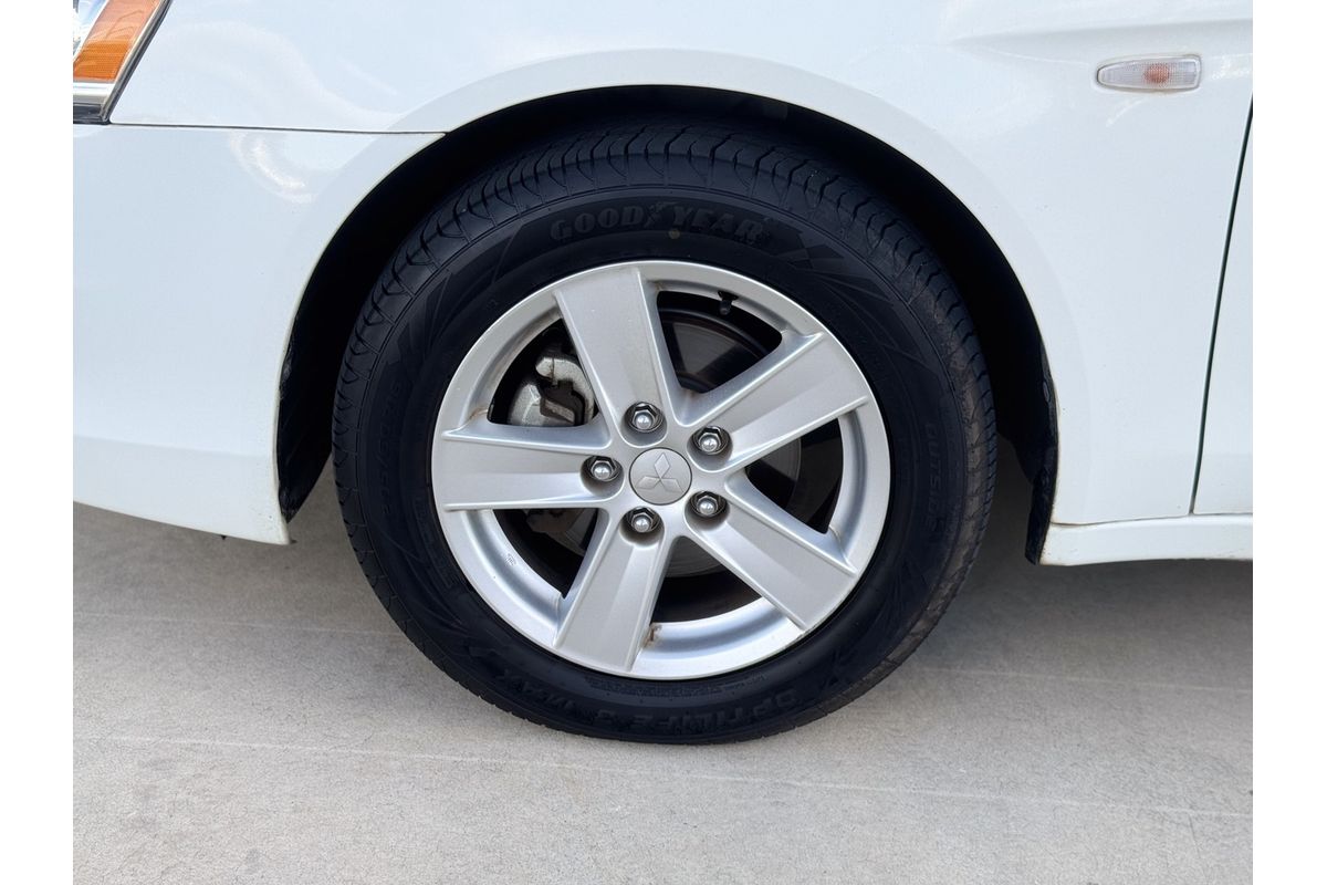 2013 Mitsubishi Lancer ES CJ