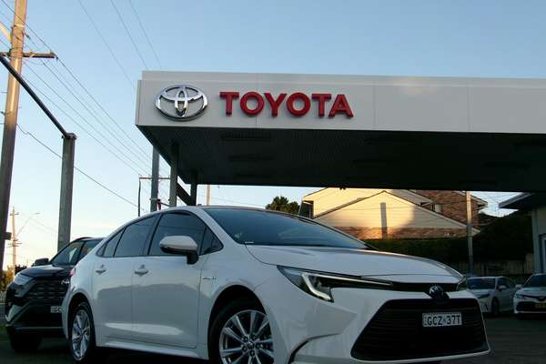 2023 Toyota Corolla Ascent Sport Hybrid ZWE219R