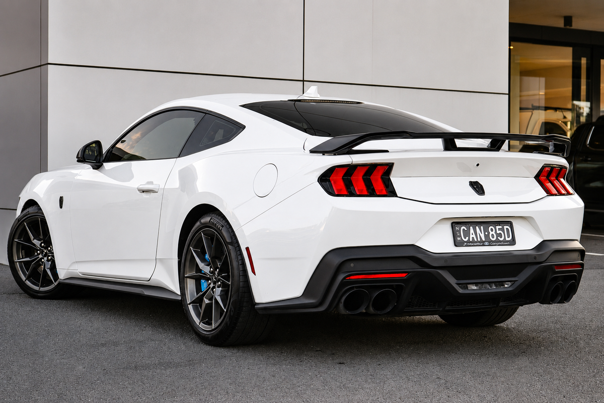 2024 Ford Mustang Dark Horse FO