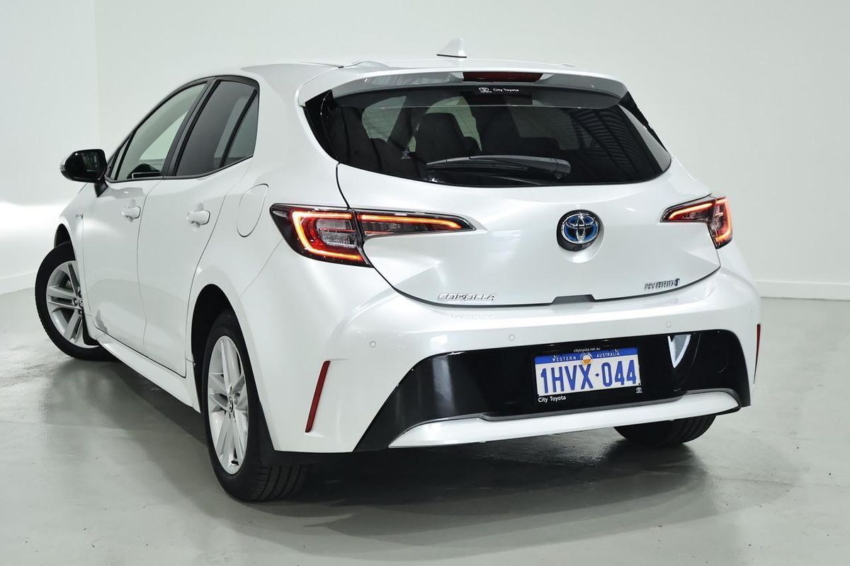 2022 Toyota Corolla SX Hybrid ZWE211R