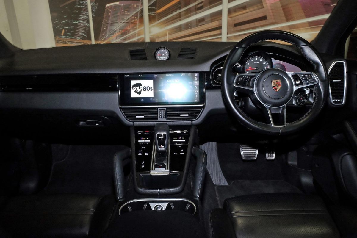 2018 Porsche Cayenne S 9YA image 8