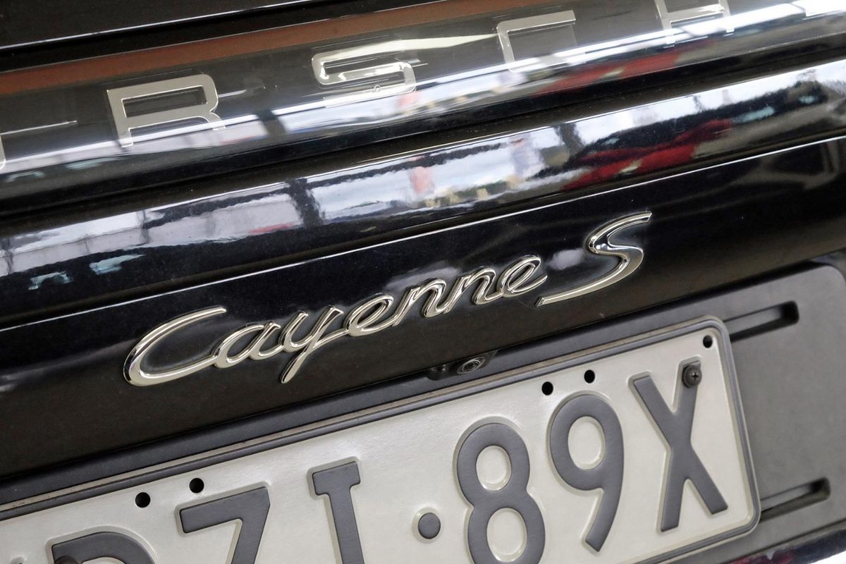 2018 Porsche Cayenne S 9YA image 23