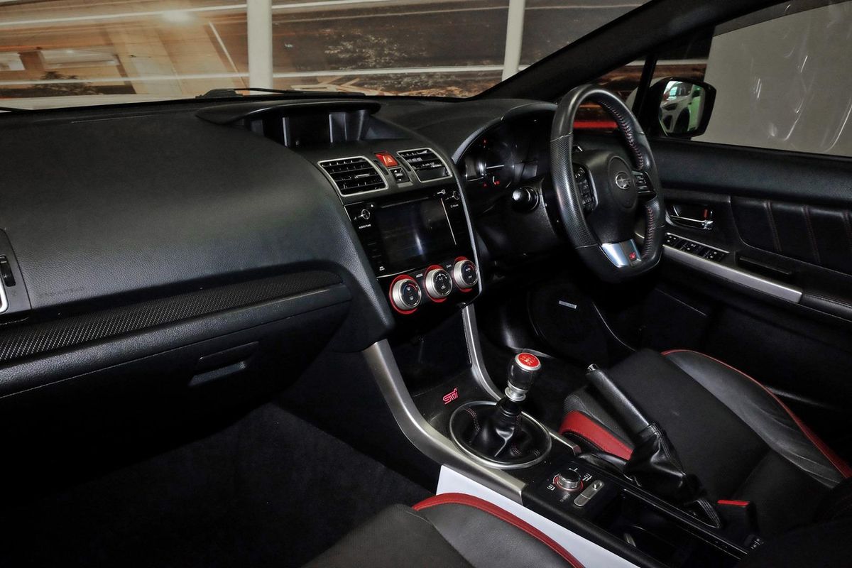2015 Subaru WRX STI Premium VA image 9