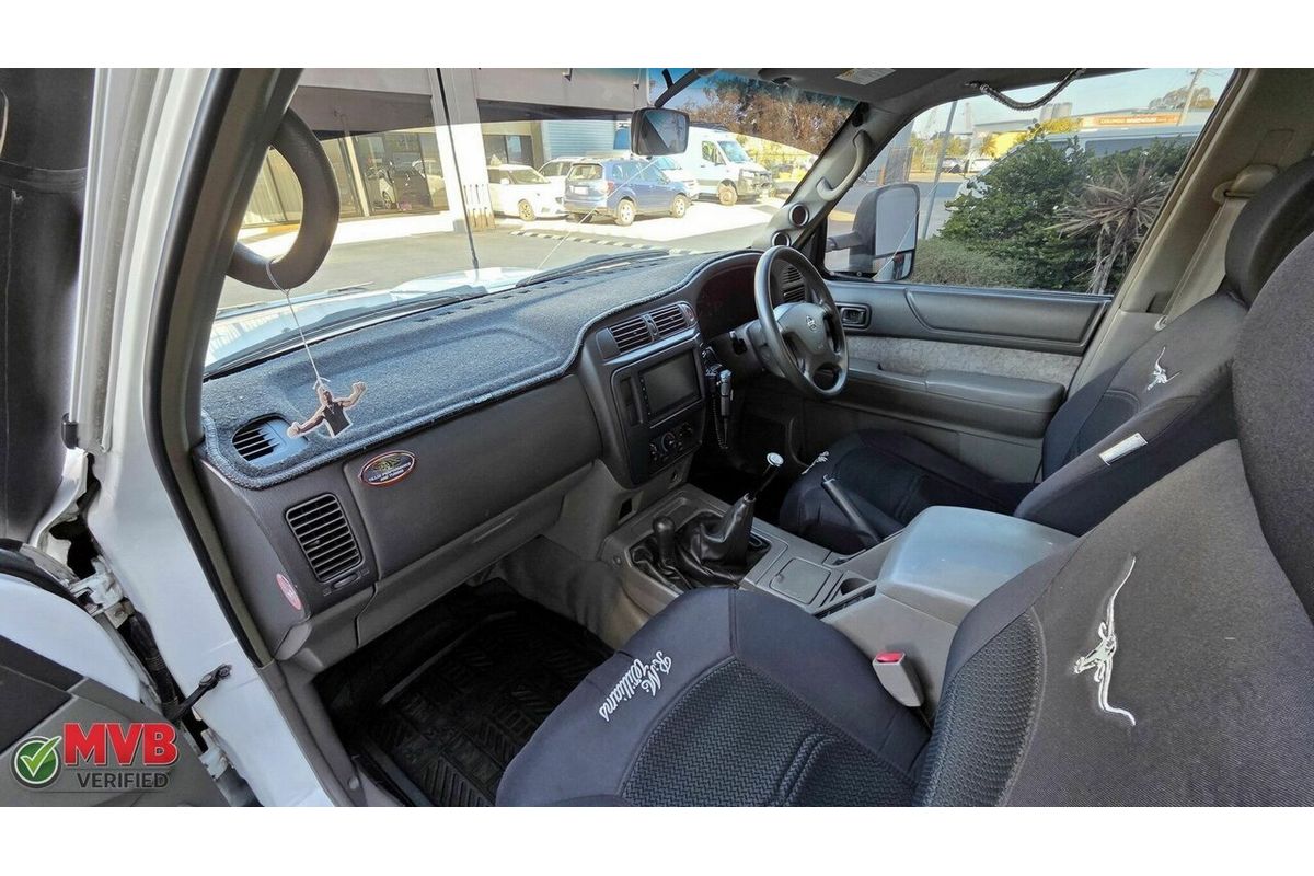 2012 Nissan Patrol DX GU 6 4X4