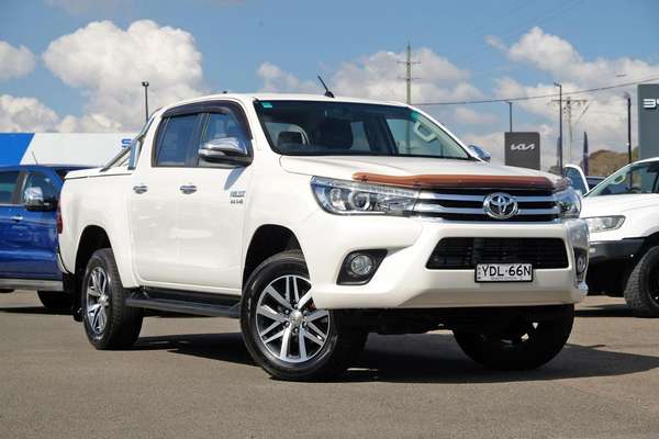 2015 Toyota Hilux SR5 GUN126R 4X4