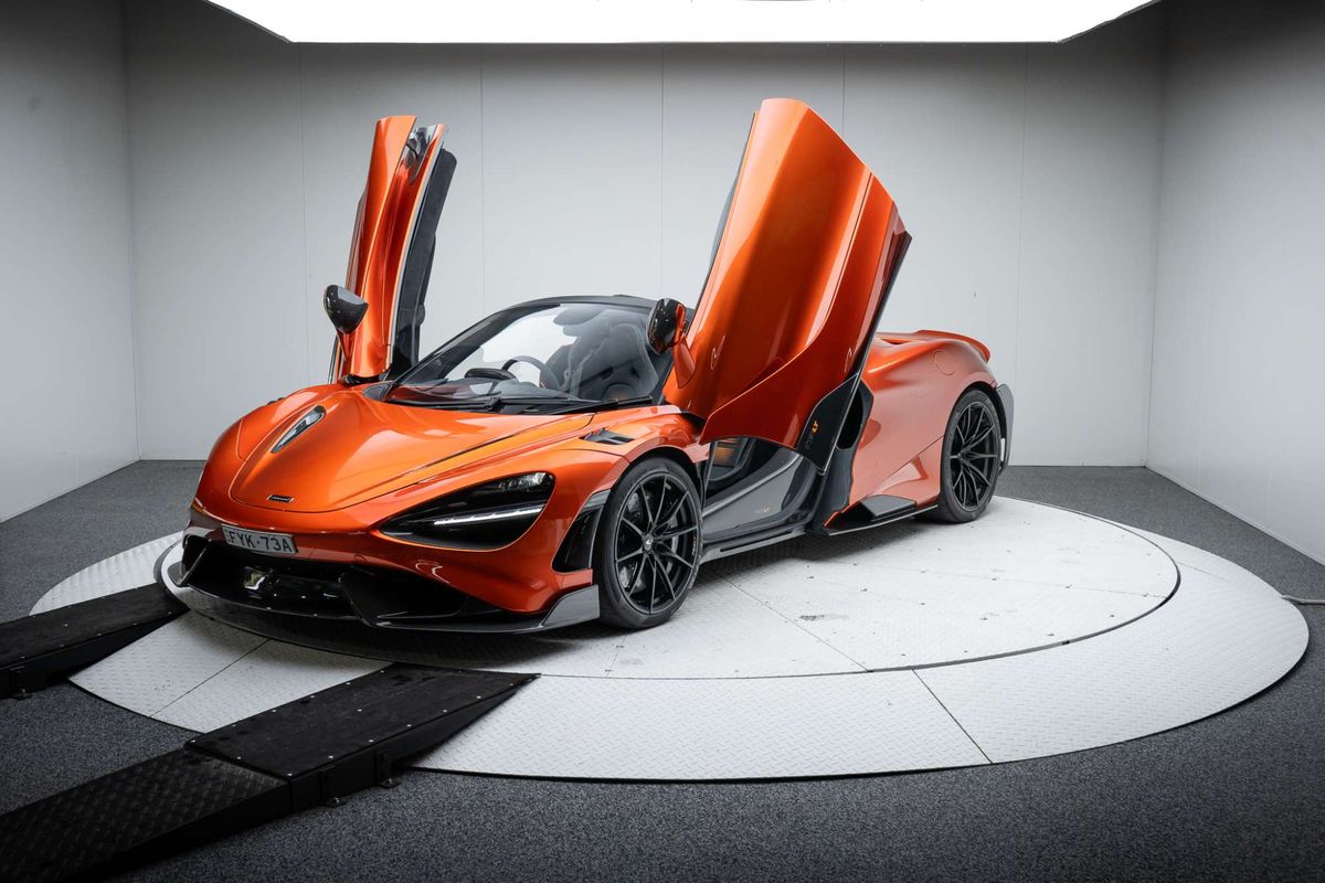 2022 McLaren 765LT P14R