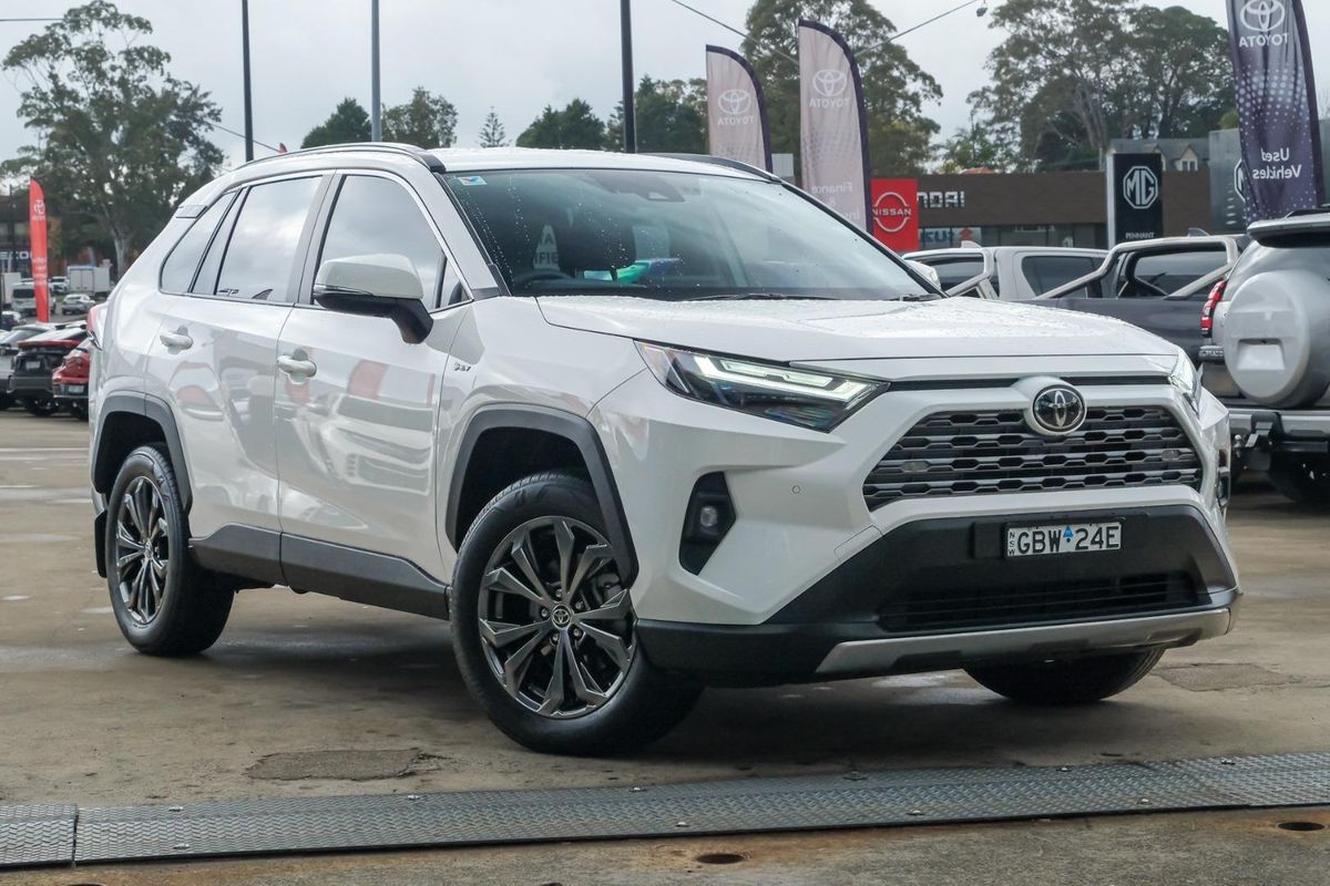2025 Toyota RAV4 GXL AXAH52R