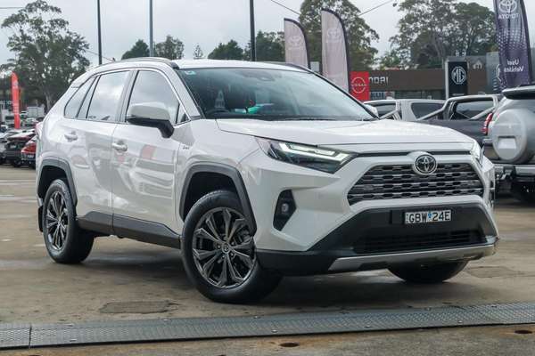 2025 Toyota RAV4 GXL AXAH52R
