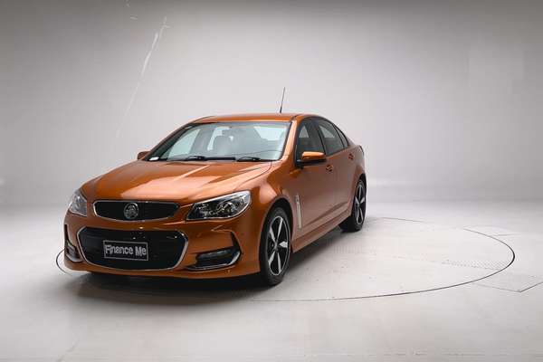 2017 Holden Commodore SV6 VF Series II thumb-2