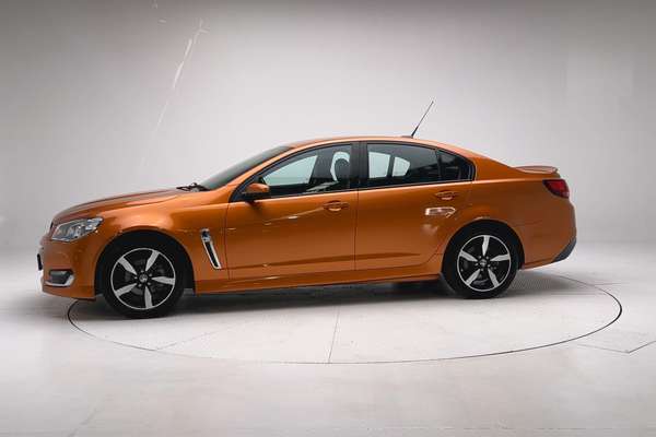 2017 Holden Commodore SV6 VF Series II thumb-3