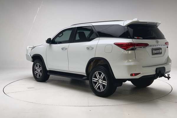2024 Toyota Fortuner GXL GUN156R thumb-5