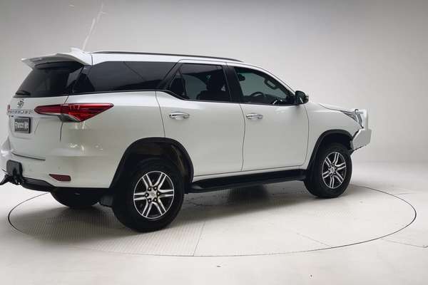 2024 Toyota Fortuner GXL GUN156R thumb-7