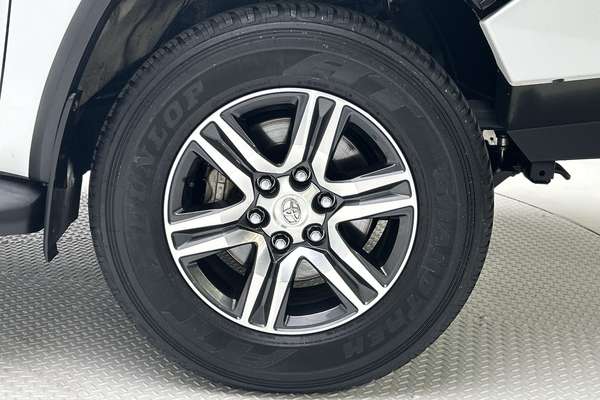 2024 Toyota Fortuner GXL GUN156R thumb-9