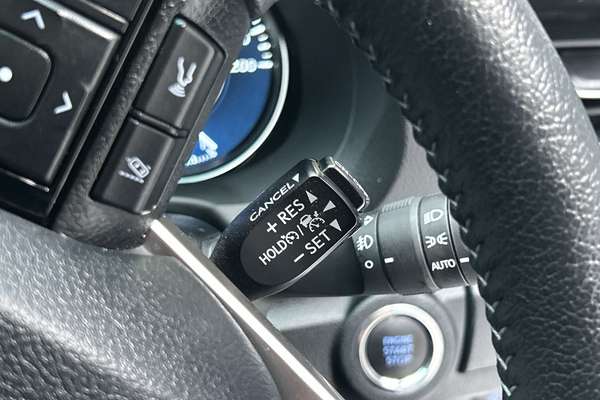 2024 Toyota Fortuner GXL GUN156R thumb-17