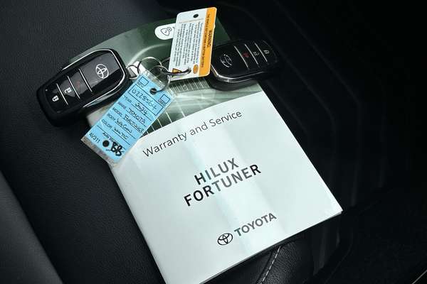 2024 Toyota Fortuner GXL GUN156R thumb-22