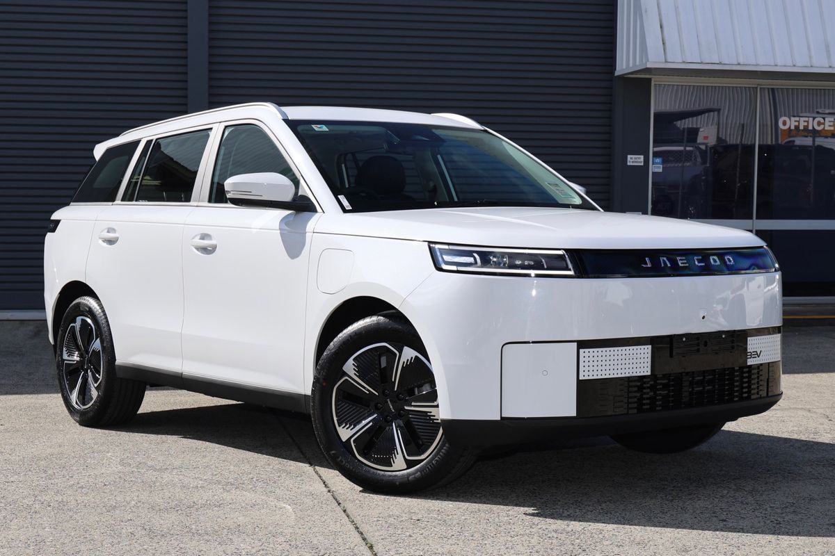 2026 OMODA JAECOO J5 EV Summit