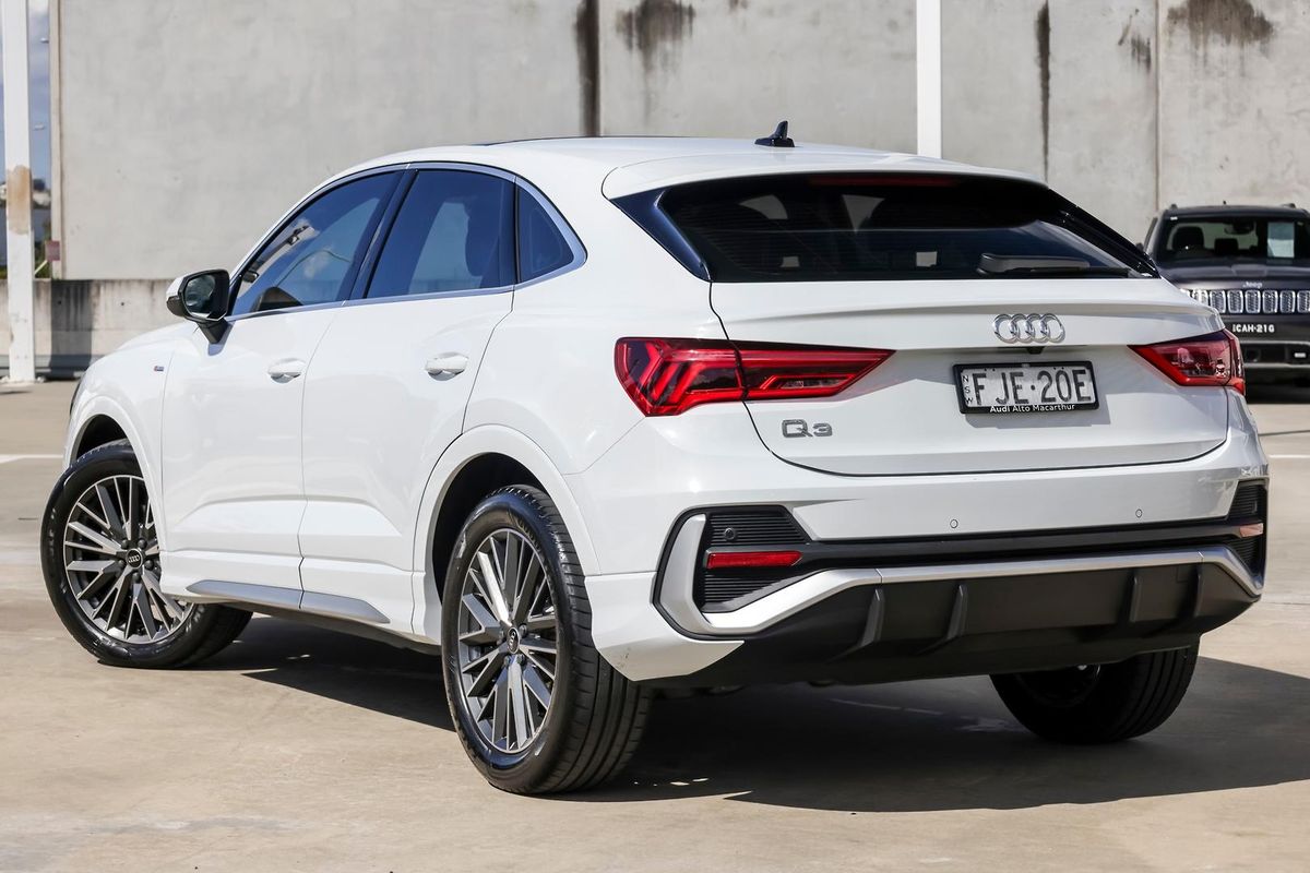 2024 Audi Q3 35 TFSI S line F3