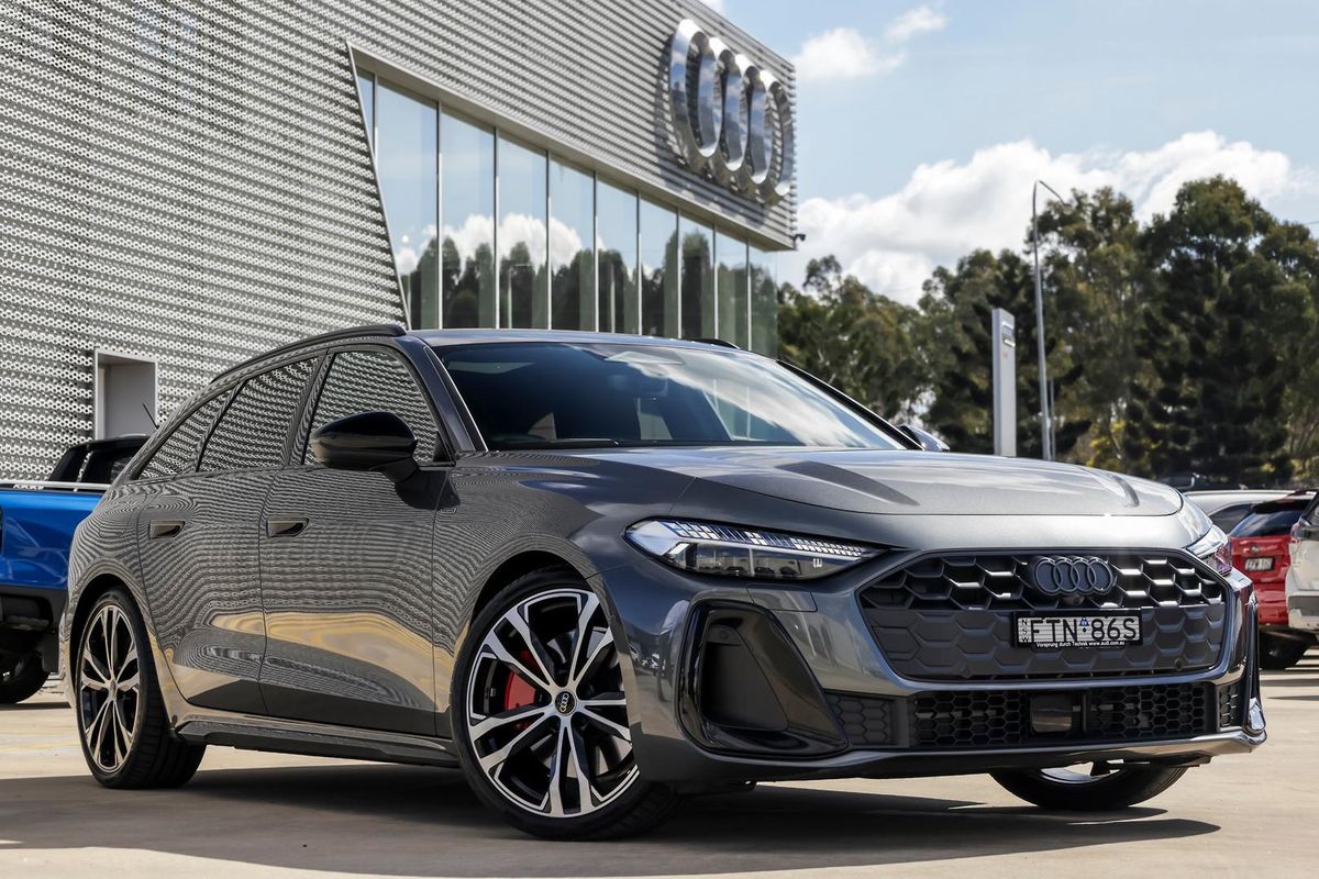 2025 Audi A5 e-hybrid S-Line B10