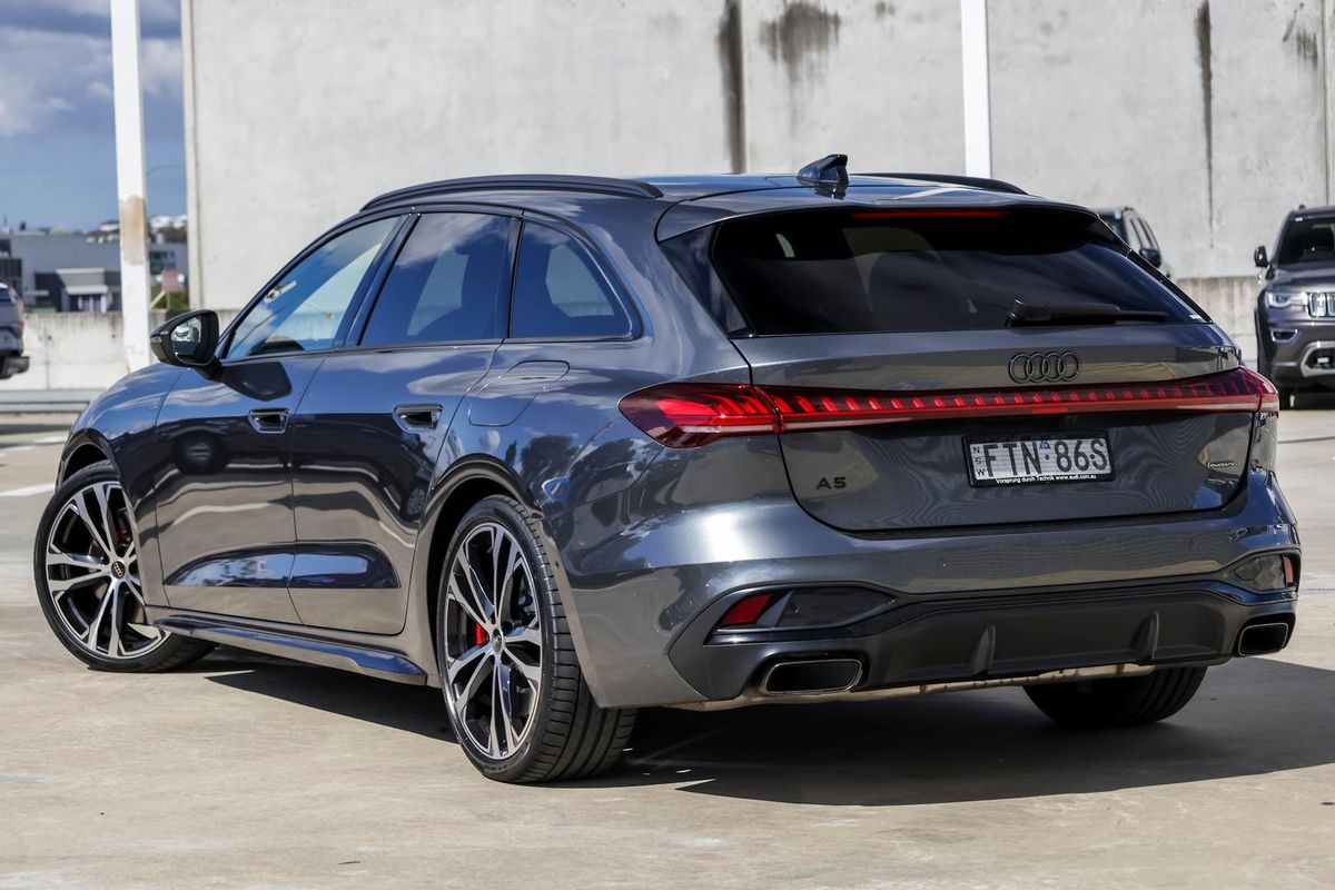 2025 Audi A5 e-hybrid S-Line B10
