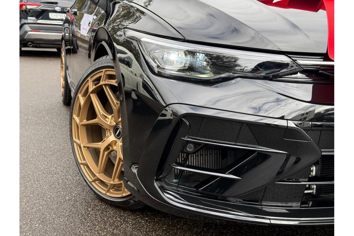 2024 Volkswagen Golf R Black Edition 8.5