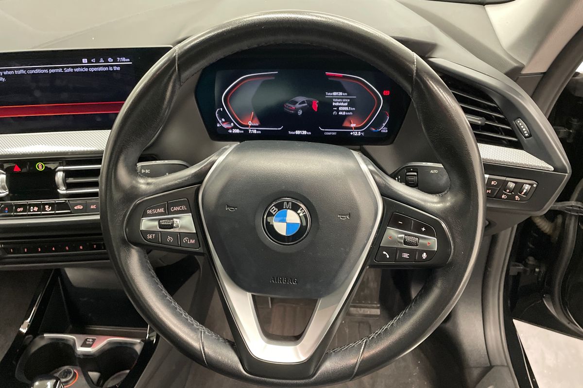 2022 BMW 2 Series 218i Sport Collection F44