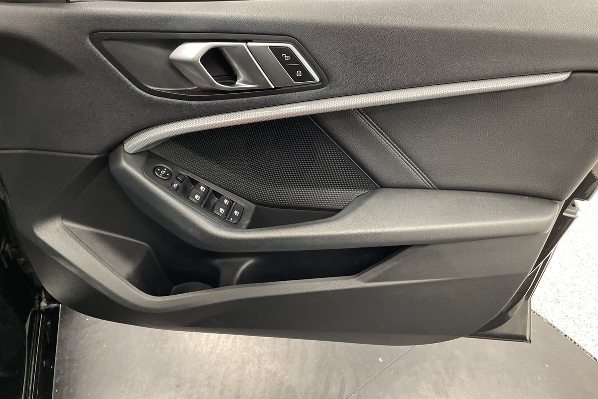 2022 BMW 2 Series 218i Sport Collection F44