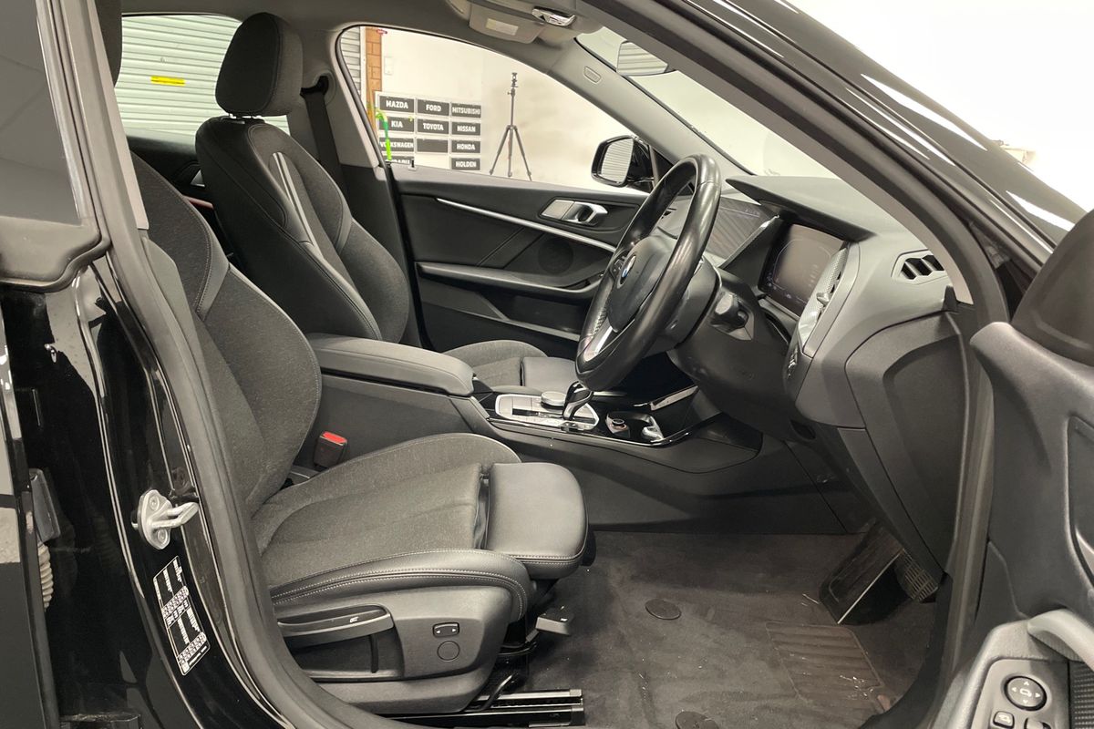 2022 BMW 2 Series 218i Sport Collection F44