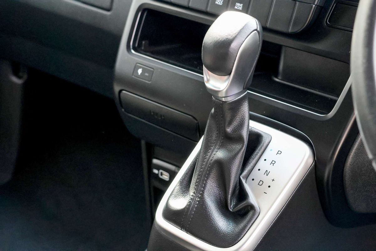 2023 Hyundai STARIA LOAD US4.V2 image 18