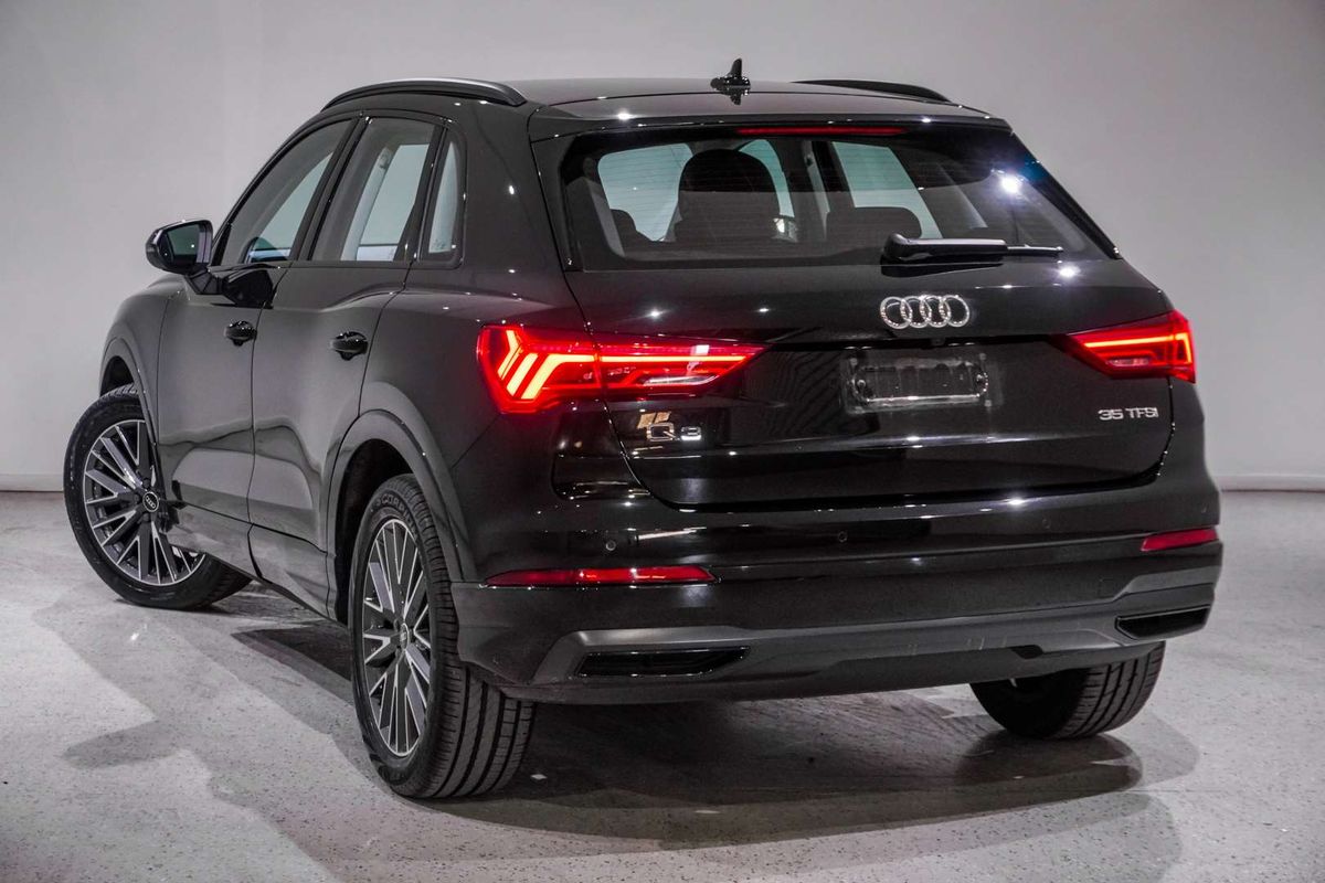 2022 Audi Q3 35 TFSI F3