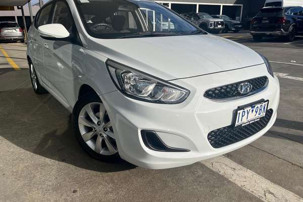 2019 Hyundai Accent Sport RB6
