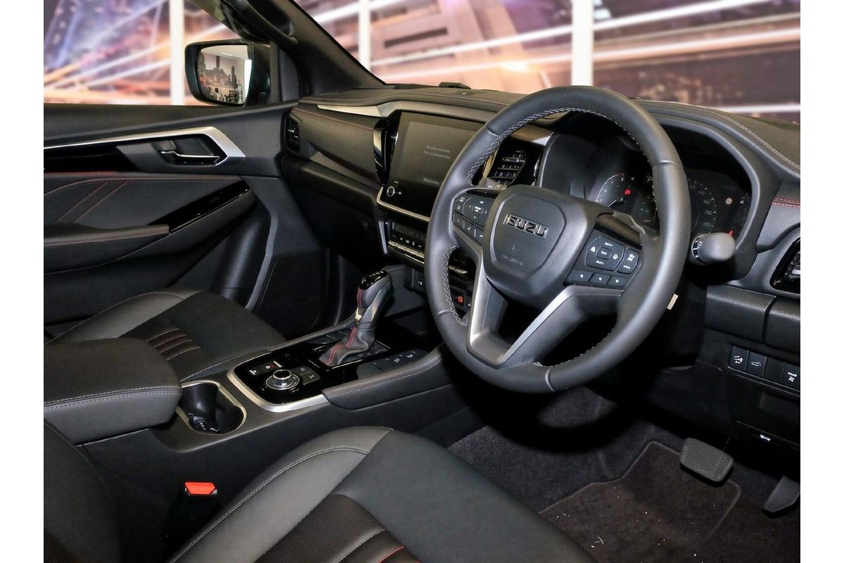 2026 Isuzu MU-X X-TERRAIN image 17
