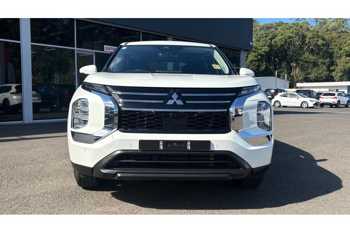 2026 Mitsubishi Outlander ES ZM