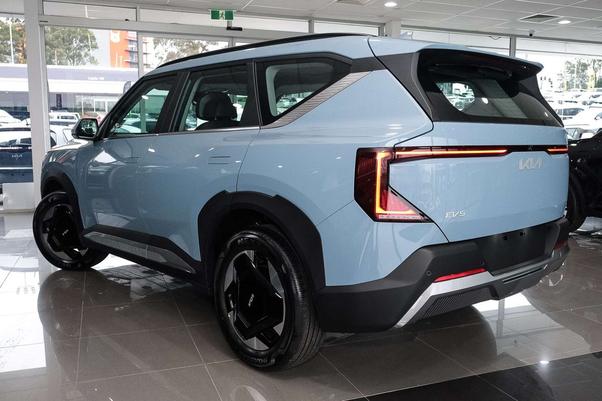 2026 Kia EV5 Air Standard Range OVc