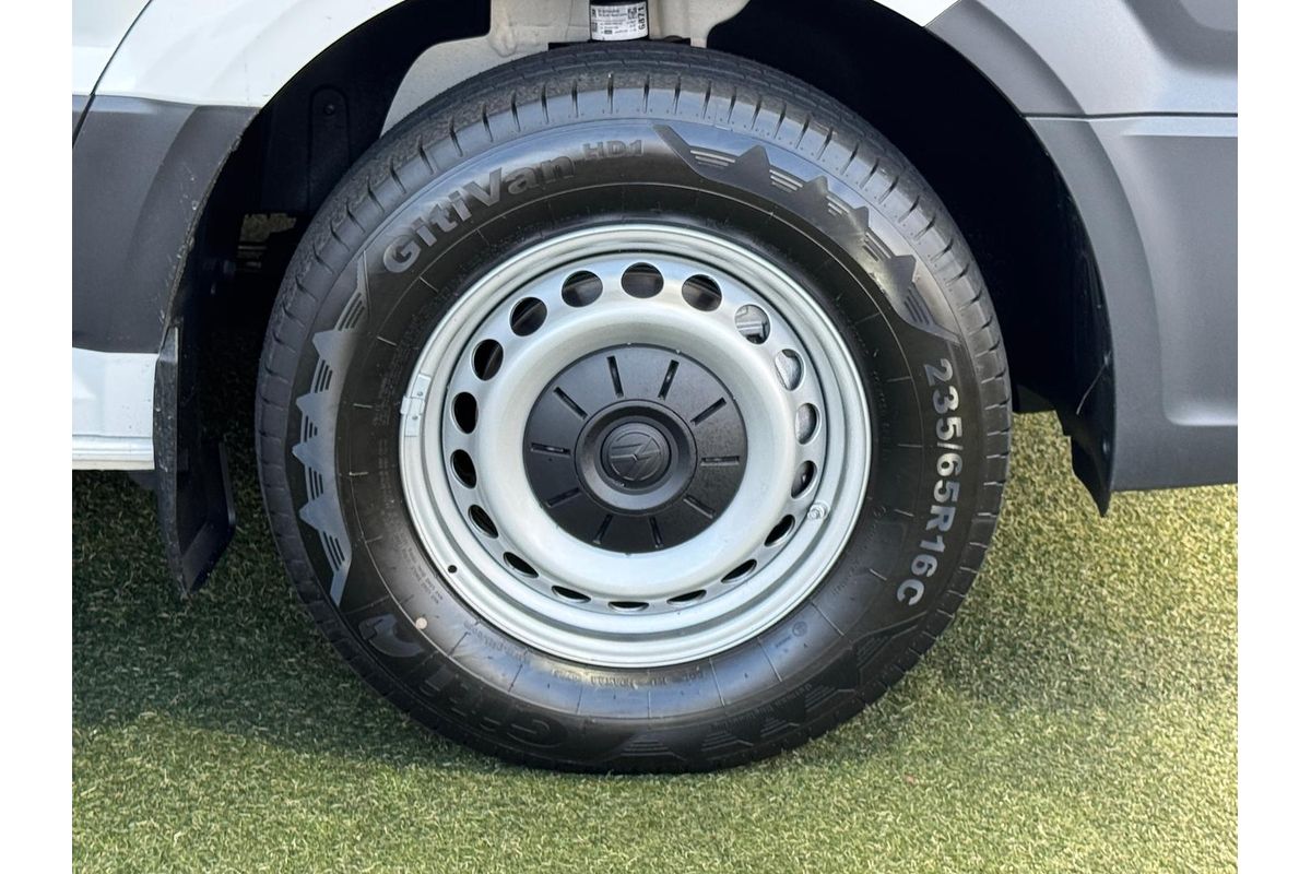 2026 Volkswagen Crafter 35 TDI360 Runner SY1 MWB image 4