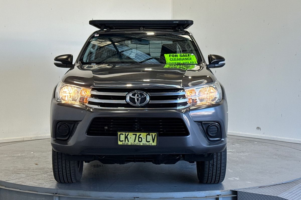 2016 Toyota Hilux SR (4x4) GUN126R 4X4
