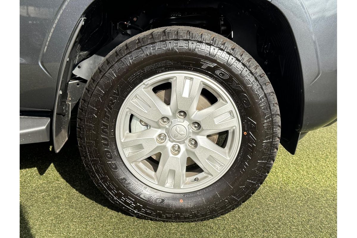 2025 Mitsubishi Triton GLX+ MV 4X4 image 7