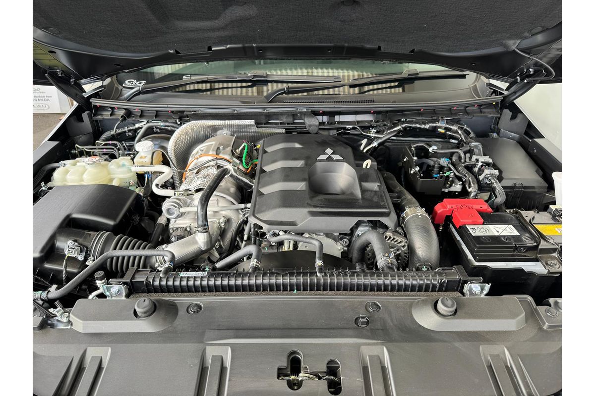2025 Mitsubishi Triton GLX+ MV 4X4 image 14