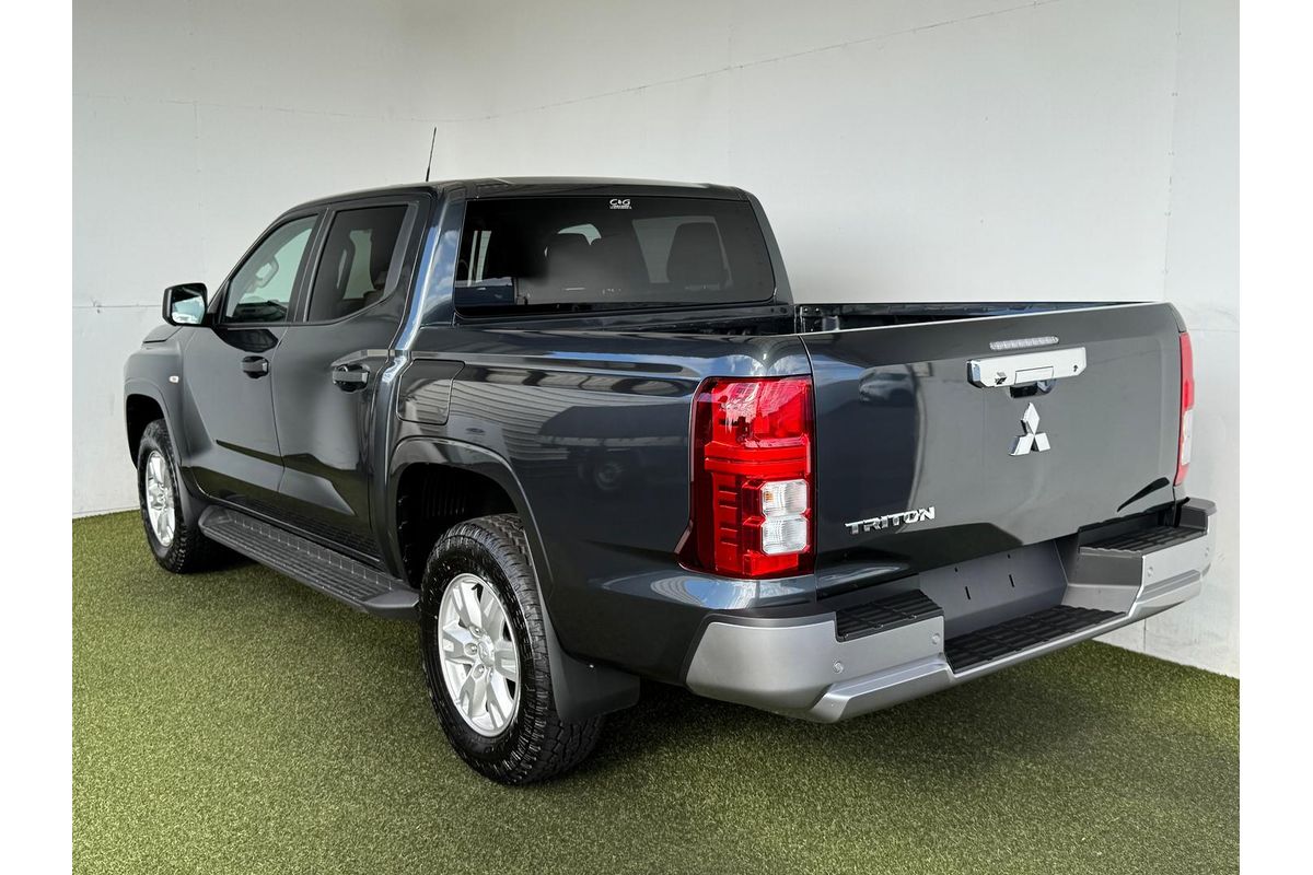 2025 Mitsubishi Triton GLX+ MV 4X4 image 24