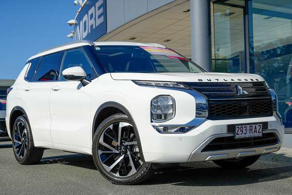 2023 Mitsubishi Outlander Exceed ZM