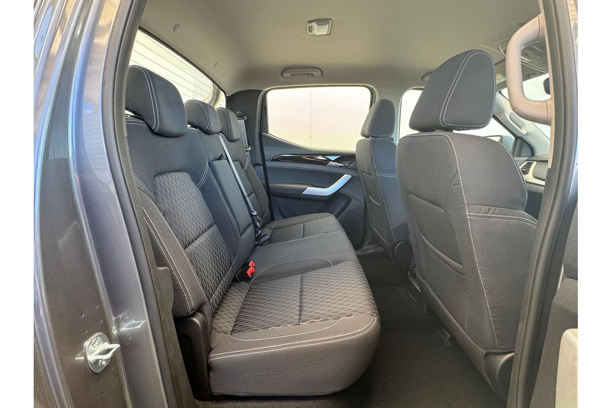 2025 LDV T60 Max PRO SK8C 4X4 image 10