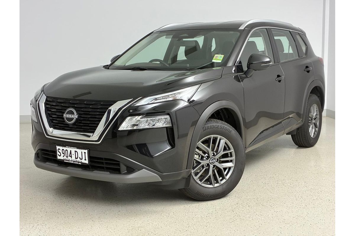 2025 Nissan X-TRAIL ST T33