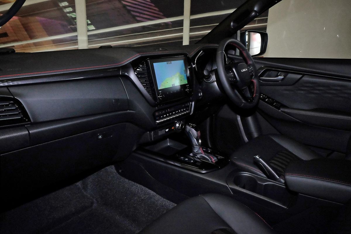 2026 Isuzu D-MAX X-TERRAIN 4X4 image 6