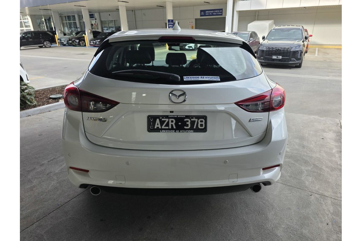 2018 Mazda 3 SP25 BN Series image 6