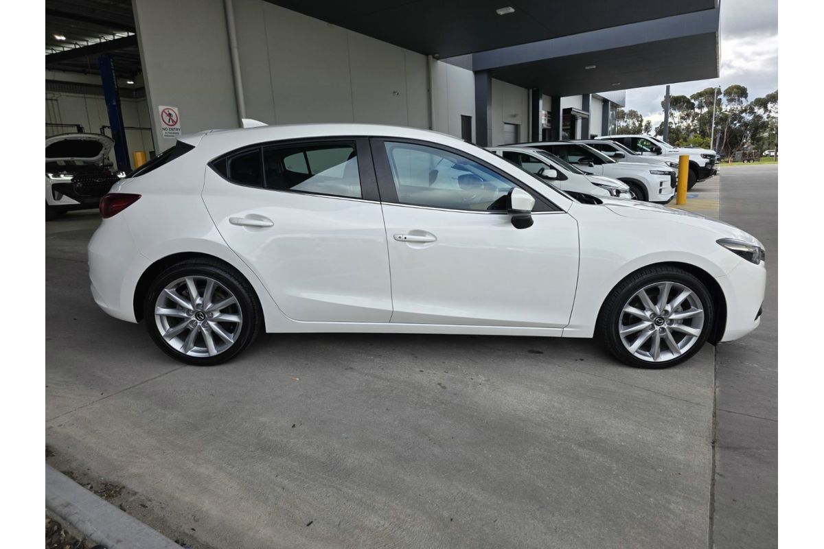 2018 Mazda 3 SP25 BN Series image 8