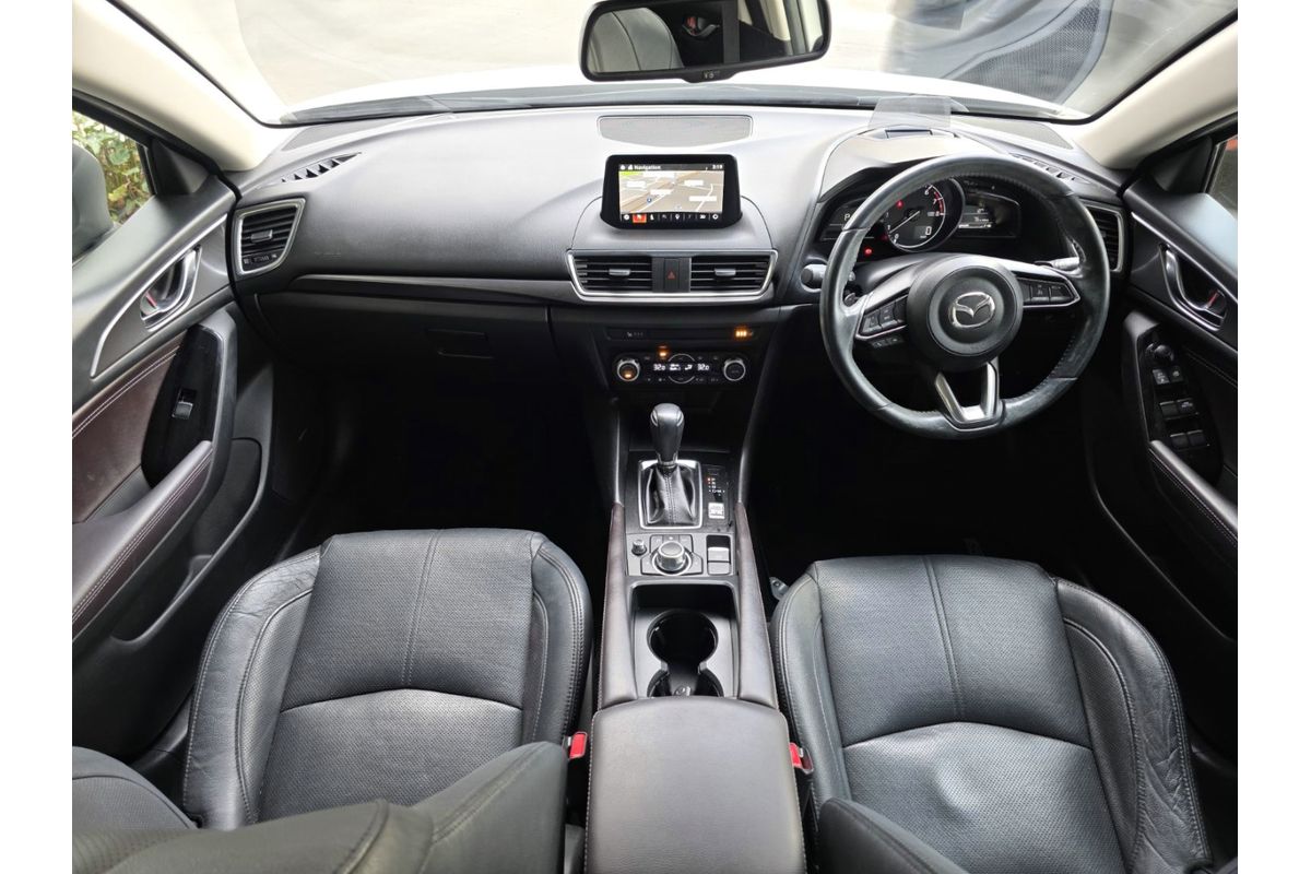 2018 Mazda 3 SP25 BN Series image 30