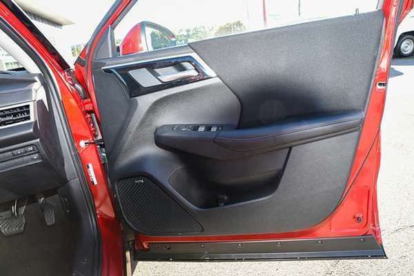 2026 Mitsubishi Outlander ES ZM thumb-16