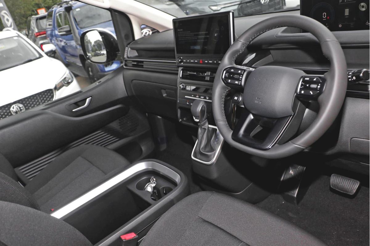 2026 Hyundai STARIA LOAD US4.V4