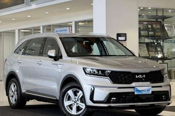 2023 Kia Sorento S MQ4