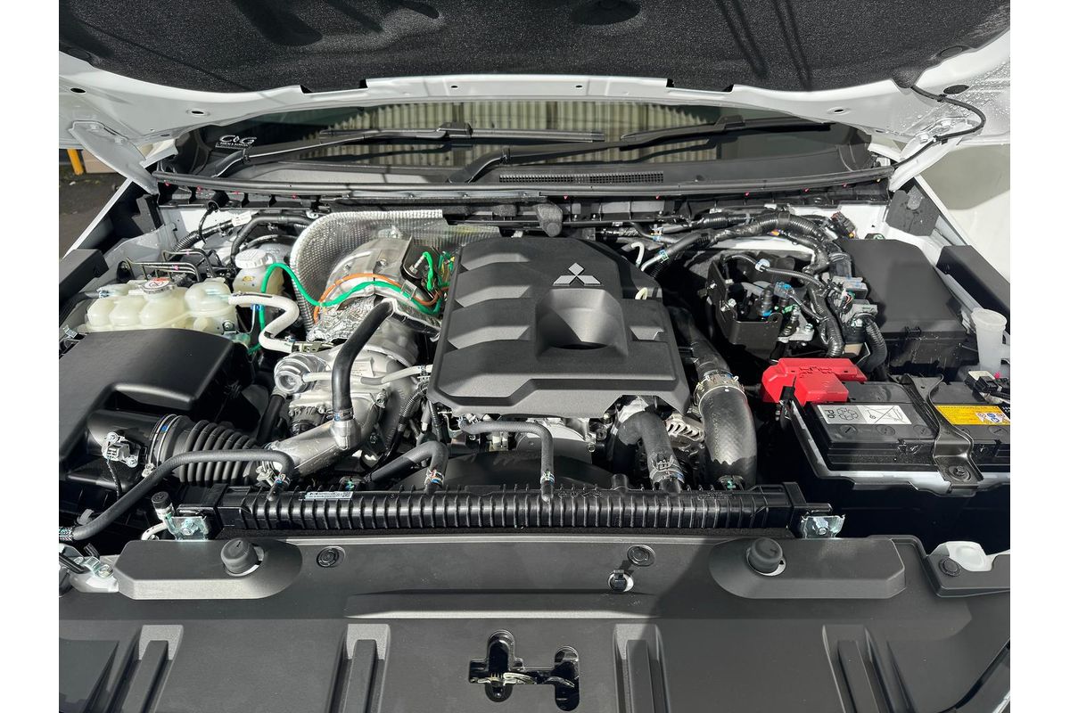 2026 Mitsubishi Triton GSR MV 4X4 image 9