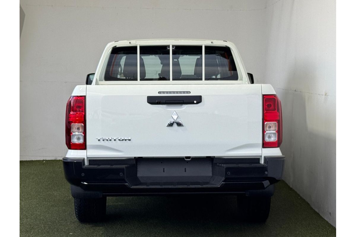2026 Mitsubishi Triton GLX MV 4X4 image 8